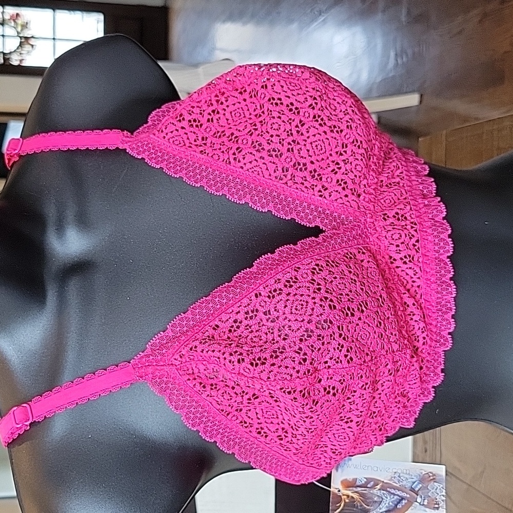 Lace Bralette in Berry